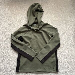 Old Navy active wear tee with hood